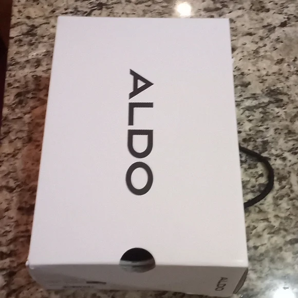 Aldo - Picture 3 of 7